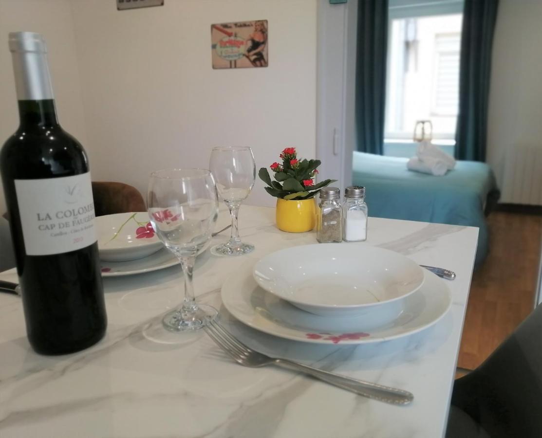 Cosy Room - Centre Ville - 2 Pers แซร์กูมีนส์ ภายนอก รูปภาพ